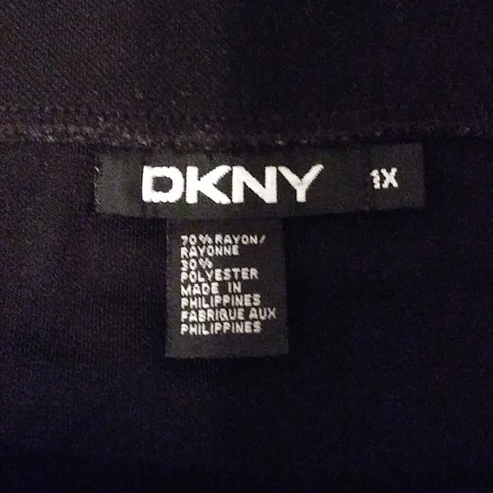Black DKNY skirt - Picture 2 of 2